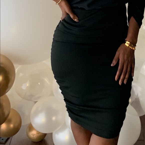 Dress - Picture 2 of 4